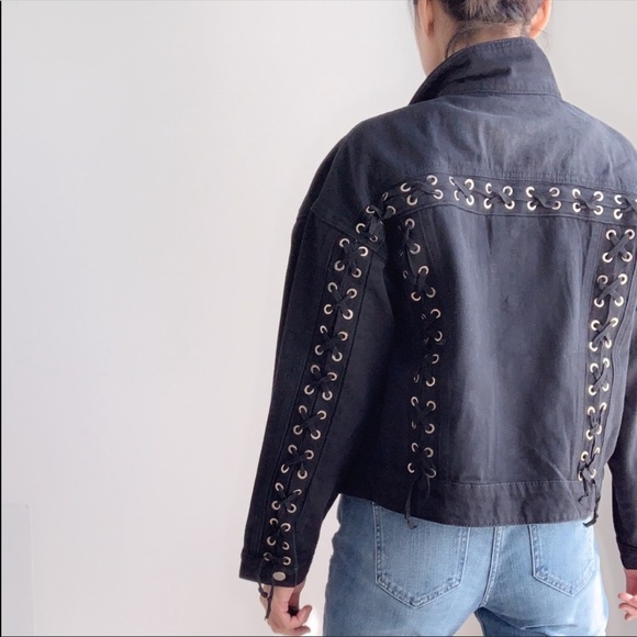 CHICBOMB - Picture 3 of 7